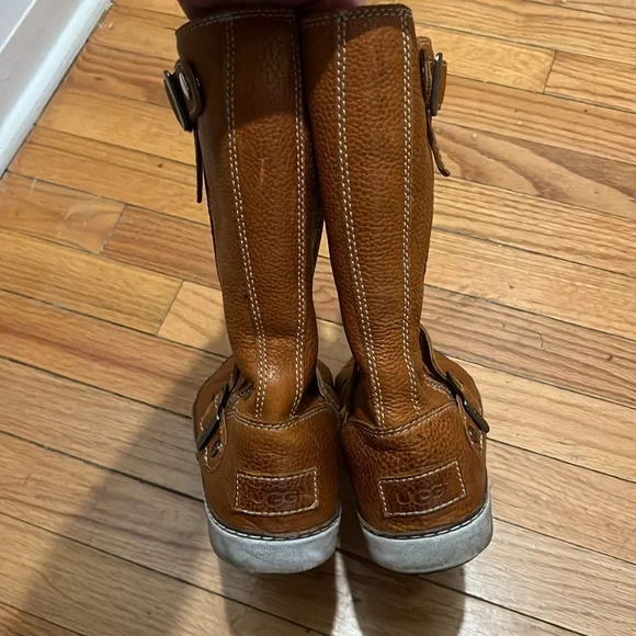 UGG Chestnut Leather Winter Boots - Picture 7 of 9